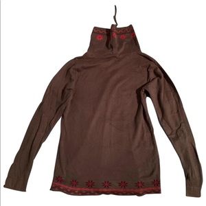 🎄N21 muscle fit S size pollover🎄